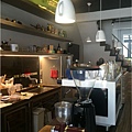 2014-06-21AWAY014-店內1.jpg