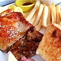 2015-04-18BRICK磚塊早午餐-雞腿排.jpg