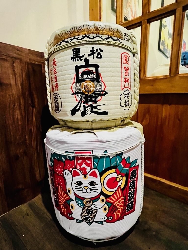 新店~捷運大坪林站美食推薦【六食酒串】平價日式串烤，小酌聚會