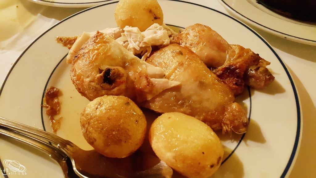 715112.jpg 715112.jpg