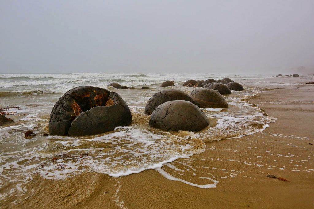 Moeraki-Boulder2.jpg