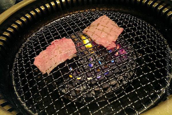 日本大阪24HR OPEN 燒肉いろりや