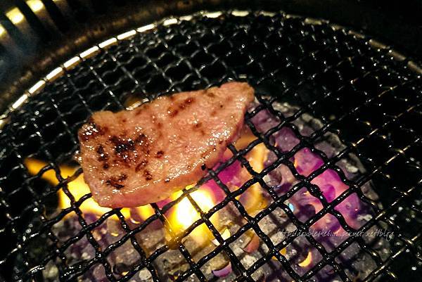 日本大阪24HR OPEN 燒肉いろりや