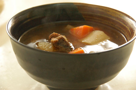 紅燒牛腩湯 紅燒牛腩湯