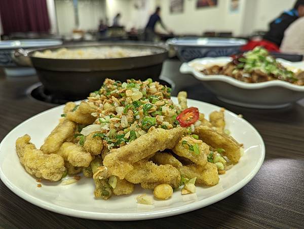 【台中美食推薦】零地雷！豐原正海城東北酸菜白肉鍋必吃熱炒（內