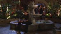 Chuck.S02E03.HDTV.XviD-LOL.avi4549.jpg