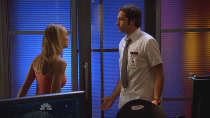 Chuck.S02E04.HDTV.XviD-LOL.avi0282.jpg Chuck.S02E04.HDTV.XviD-LOL.avi0282.jpg