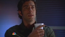 Chuck.S02E04.HDTV.XviD-LOL.avi2075.jpg Chuck.S02E04.HDTV.XviD-LOL.avi2075.jpg