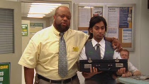 Chuck.S02E04.HDTV.XviD-LOL.avi0901.jpg