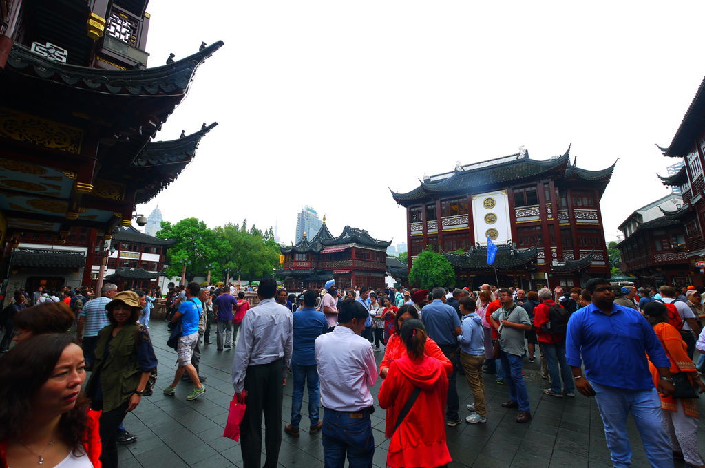 中國｜上海｜ 充滿古色古香的豫園城隍廟、地點卓越的市景萬麗酒