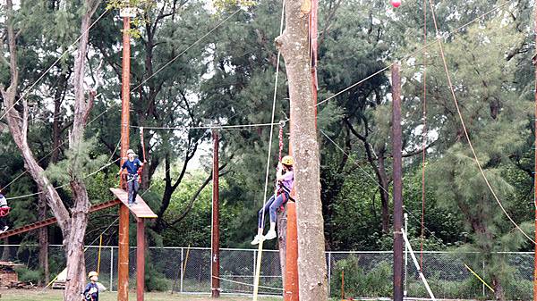 /tmp/phpDfukP6 /tmp/phpDfukP6