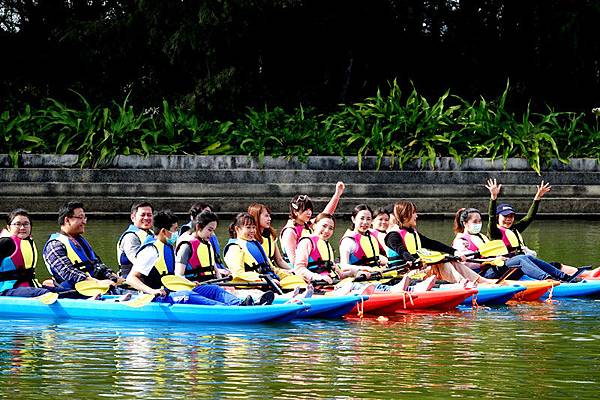 /tmp/phpBMFK45 /tmp/phpBMFK45