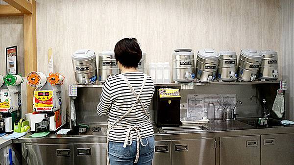 /tmp/phpHsgytC /tmp/phpHsgytC