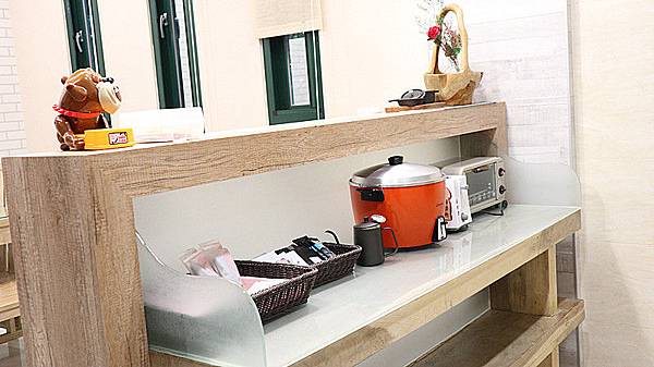 /tmp/phpcAhHHV /tmp/phpcAhHHV