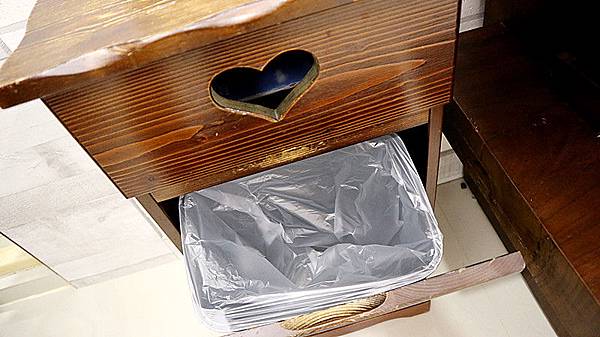 /tmp/phpYnOnod /tmp/phpYnOnod