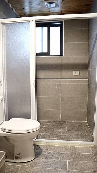 /tmp/phpzf6IhT /tmp/phpzf6IhT