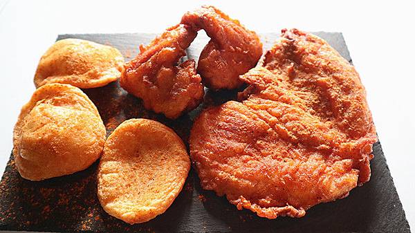 /tmp/phpElbgsL /tmp/phpElbgsL