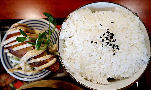 /tmp/phpA4mGKO /tmp/phpA4mGKO