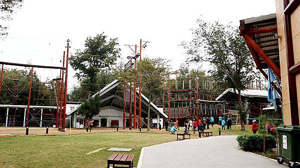 /tmp/phpJ6Bray /tmp/phpJ6Bray