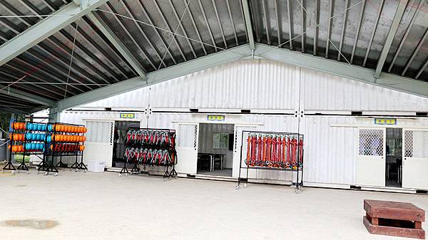 /tmp/phpLiRZG5 /tmp/phpLiRZG5