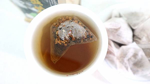 /tmp/phpisJm6q /tmp/phpisJm6q