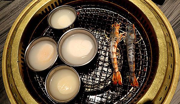 /tmp/phpzpGM4a /tmp/phpzpGM4a