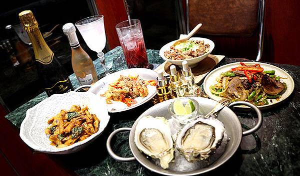 /tmp/phppmjXHi /tmp/phppmjXHi