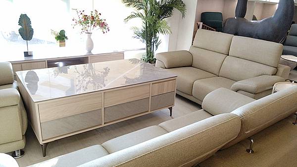 台中家具推薦｜【中友家具】全台最大3000坪展場空間，品項超