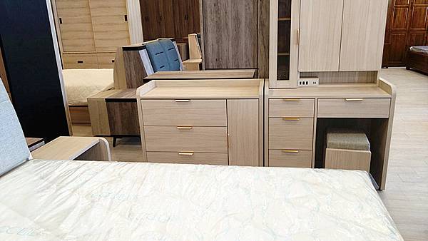 台中家具推薦｜【中友家具】全台最大3000坪展場空間，品項超