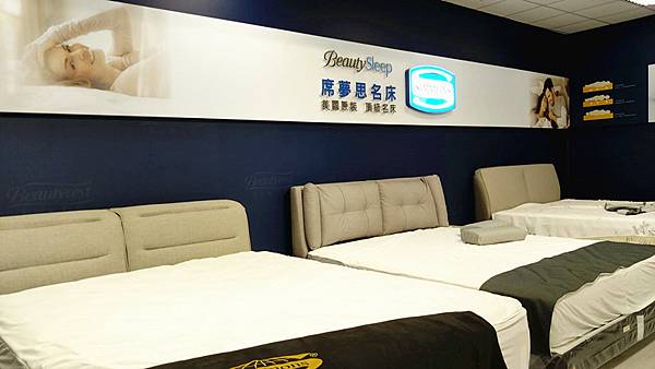 台中家具推薦｜【中友家具】全台最大3000坪展場空間，品項超