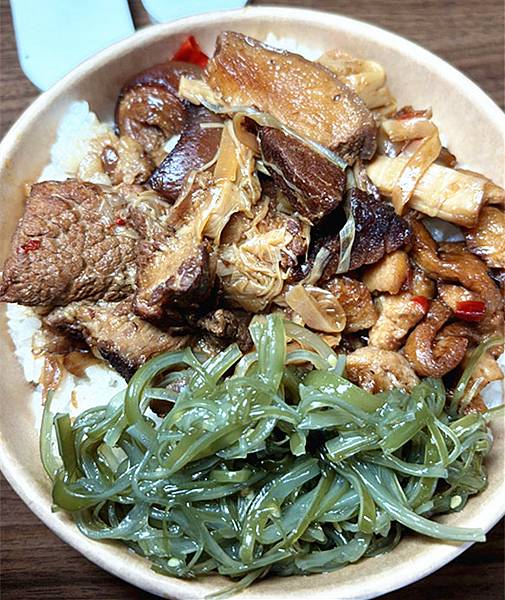 龜山古早味外帶便當【上座古傳滷肉飯專賣店】,樸實不浮誇,讓 龜山古早味外帶便當【上座古傳滷肉飯專賣店】,樸實不浮誇,讓