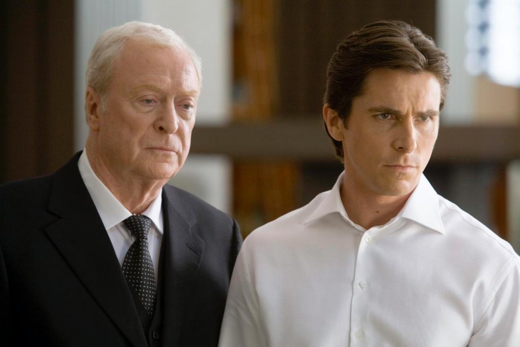 dark_knight_michael_caine_christian_bale_011