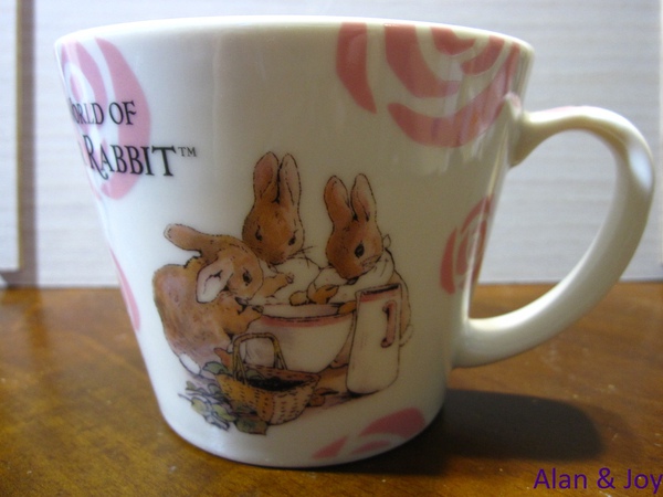 17.Peter Rabbit 玫瑰杯.jpg