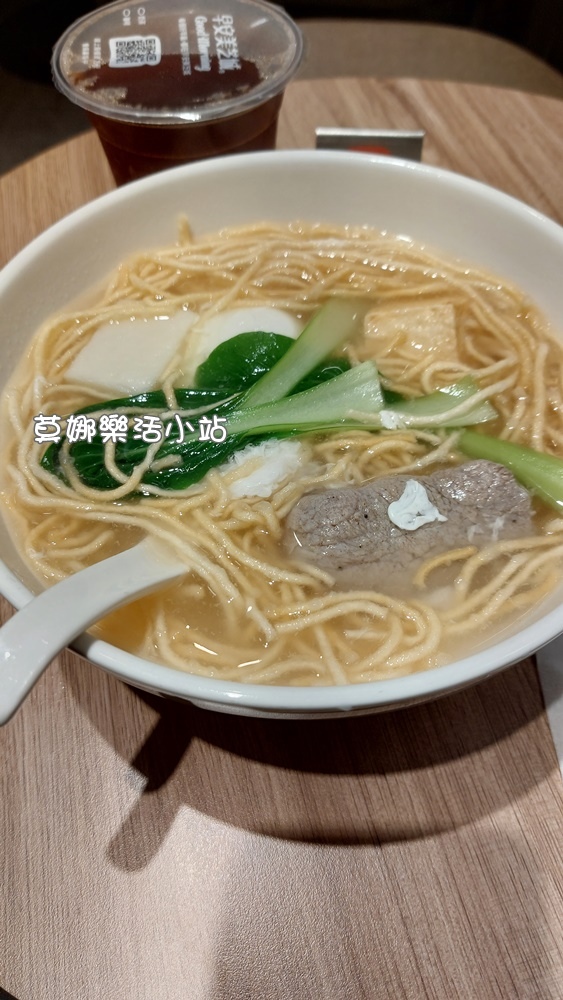 【台北早午餐】來美芝城吃湯麵~早午餐一位難求...改裝後重新