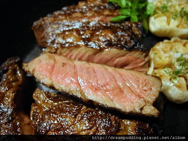 MEATGQ STEAK橡木炙烤牛排館