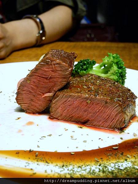 UPPER LIFE咖啡上層 UPPER LIFE咖啡上層