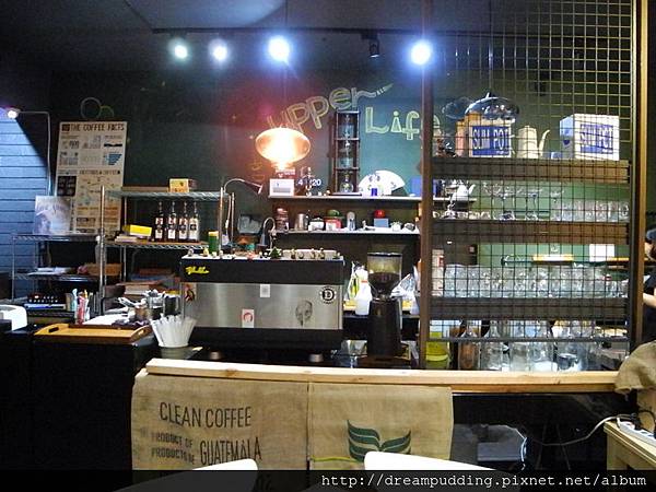 UPPER LIFE咖啡上層 UPPER LIFE咖啡上層