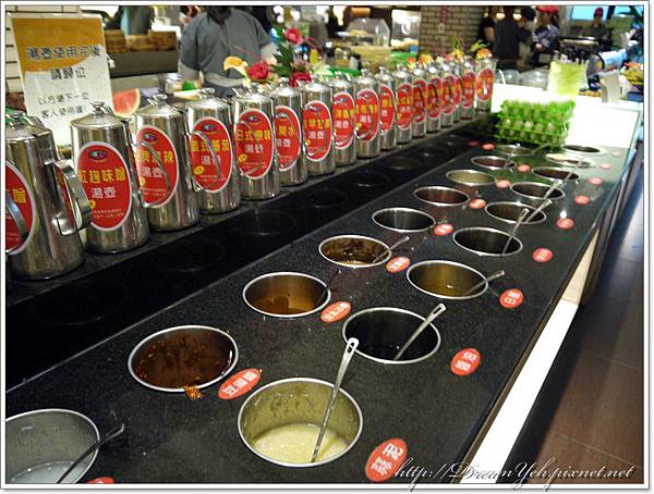 新竹鮮友火鍋 加湯,醬料