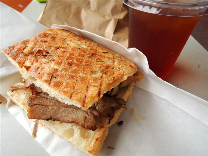 Amin's cafe&panini 帕里尼023.jpg Amin's cafe&panini 帕里尼023.jpg