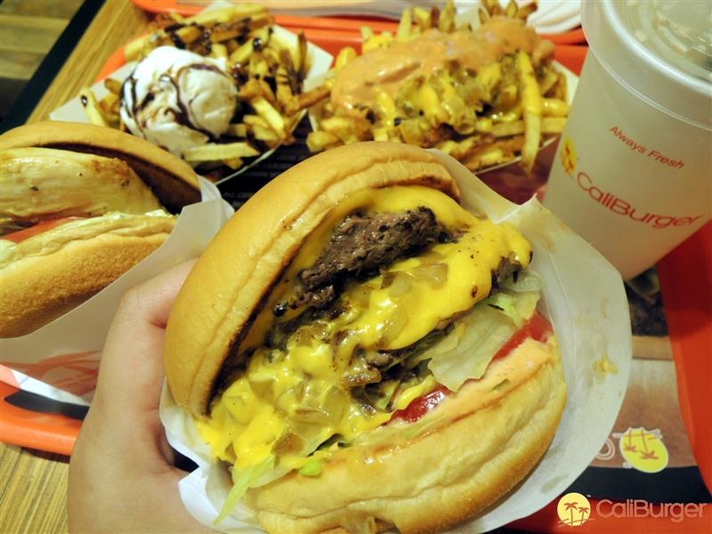 CaliBurger 033.jpg CaliBurger 033.jpg
