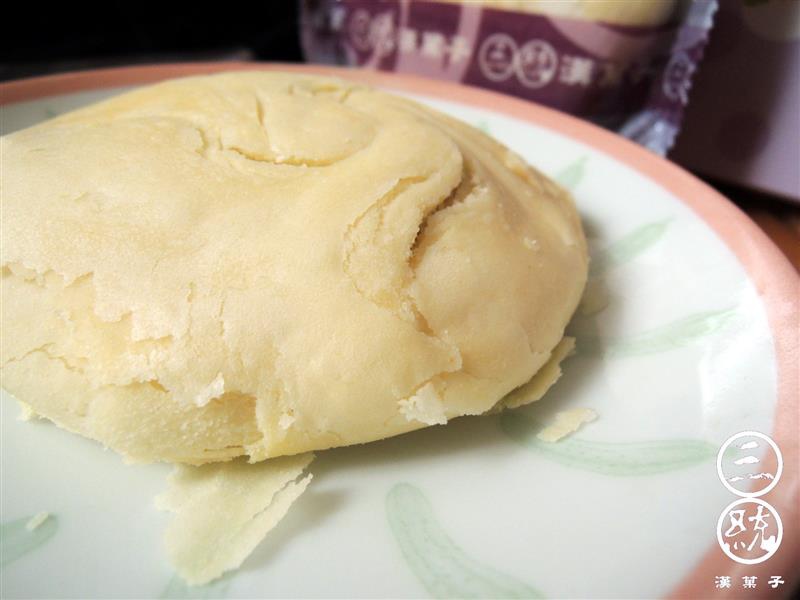 三統漢菓子 月餅 014.jpg