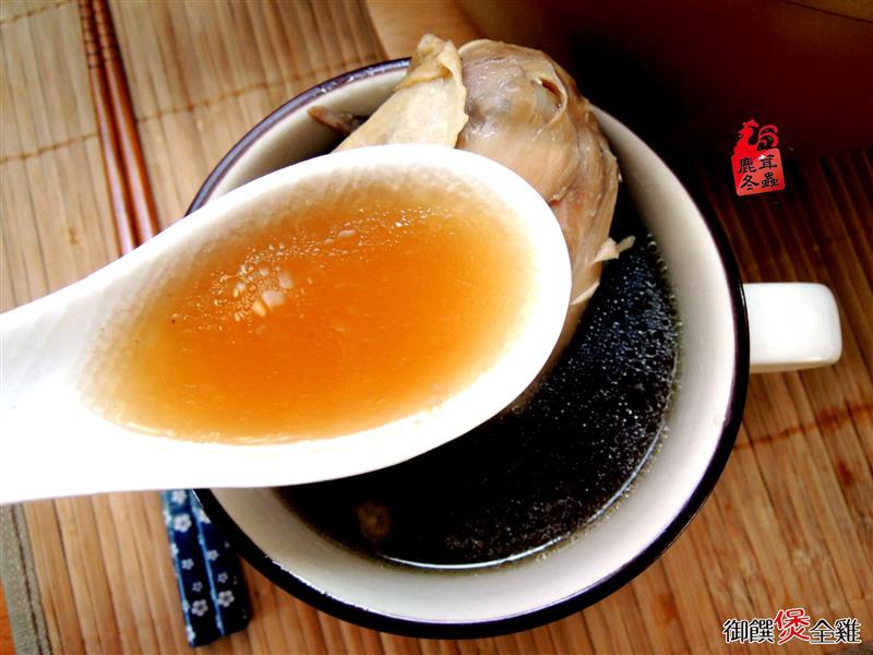 鹿茸冬蟲御饌煲雞湯 024.jpg