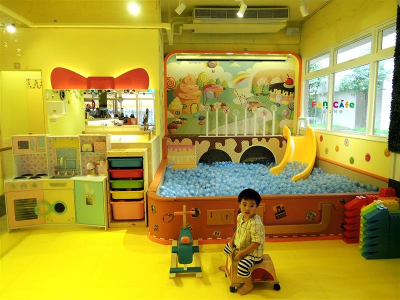 fun cafe 親子餐廳 023.jpg