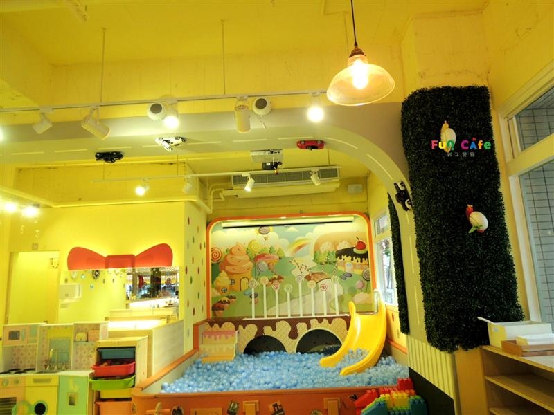 fun cafe 親子餐廳 038.jpg