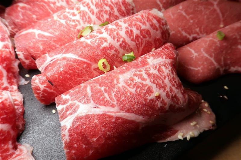 板橋燒肉吃到飽 燒肉殿 板橋耶誕城016.jpg