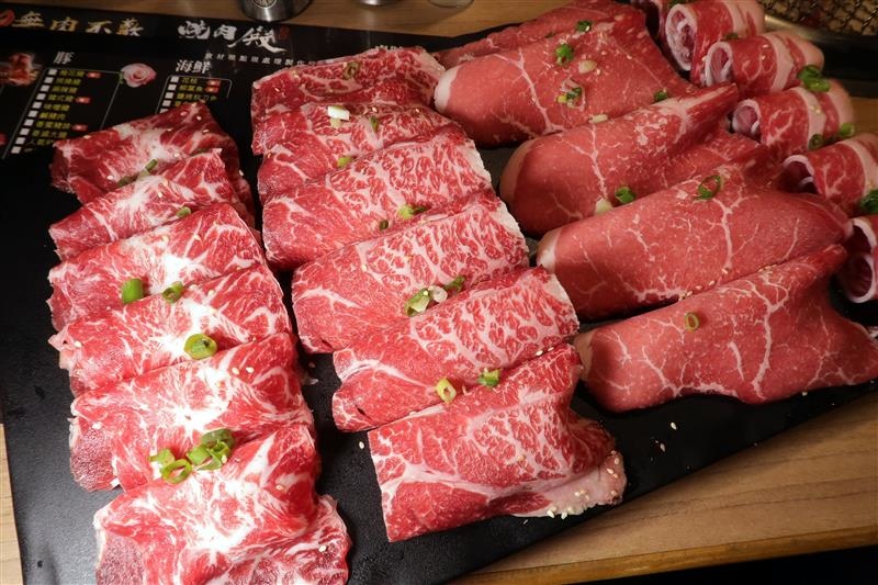 板橋燒肉吃到飽 燒肉殿 板橋耶誕城014.jpg