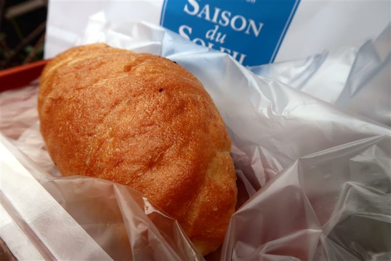 統一時代百貨 麵包  Saison du Soleil 太陽的季節  綠茶紅豆鹽奶油 鹽可頌009.jpg