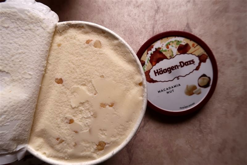 häagen-dazs 哈根達斯冰淇淋 抹茶 紅絲絨起司蛋糕 夏威夷果仁 巧酥 西瓜草莓 哈密瓜 017.jpg