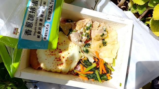 [商品] 萊爾富 香蔥腿排蛋白質餐 