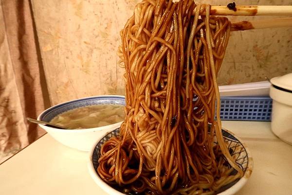 宜蘭炸醬麵 復興路炸醬麵 外帶 打包 餛飩湯 018.jpg